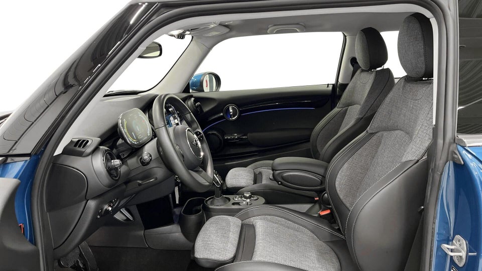 MINI Cooper SE Classic Trim 3d