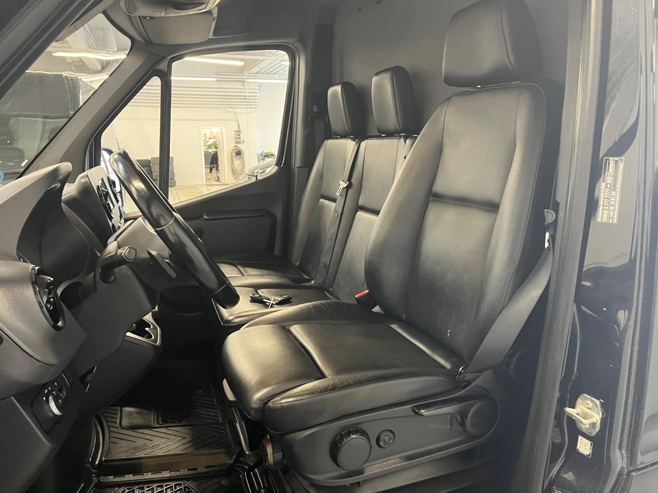 Mercedes Sprinter 317 2,0 CDi A2 Kassevogn aut. RWD