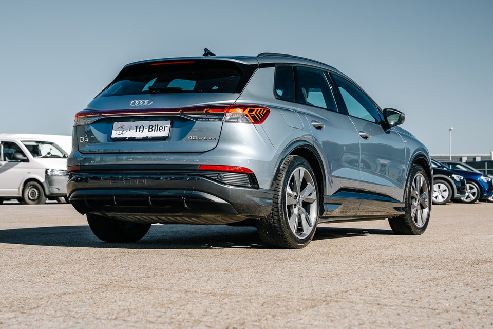 Audi Q4 e-tron 40 S-line 5d
