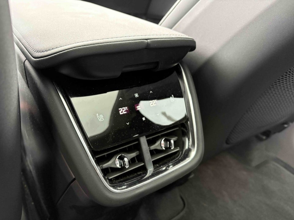 Volvo EX90 Plus 7prs 5d