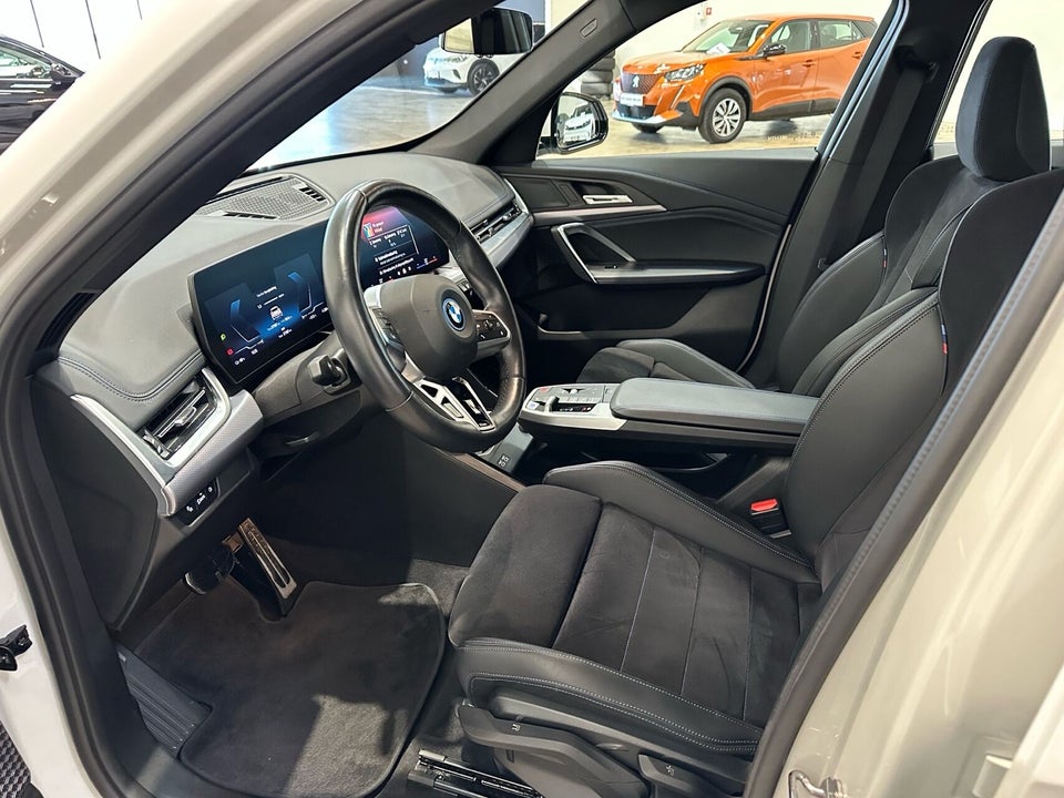 BMW iX1 eDrive20 M-Sport 5d