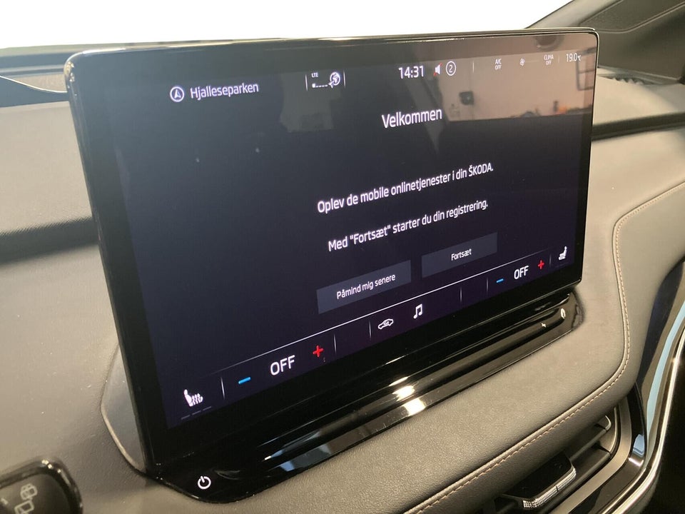 Skoda Enyaq 80x iV Founders Edition 5d