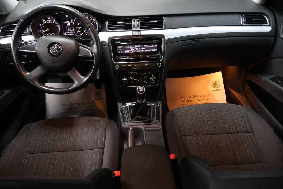 Skoda Superb 1,4 TSi 125 Elegance Combi 5d