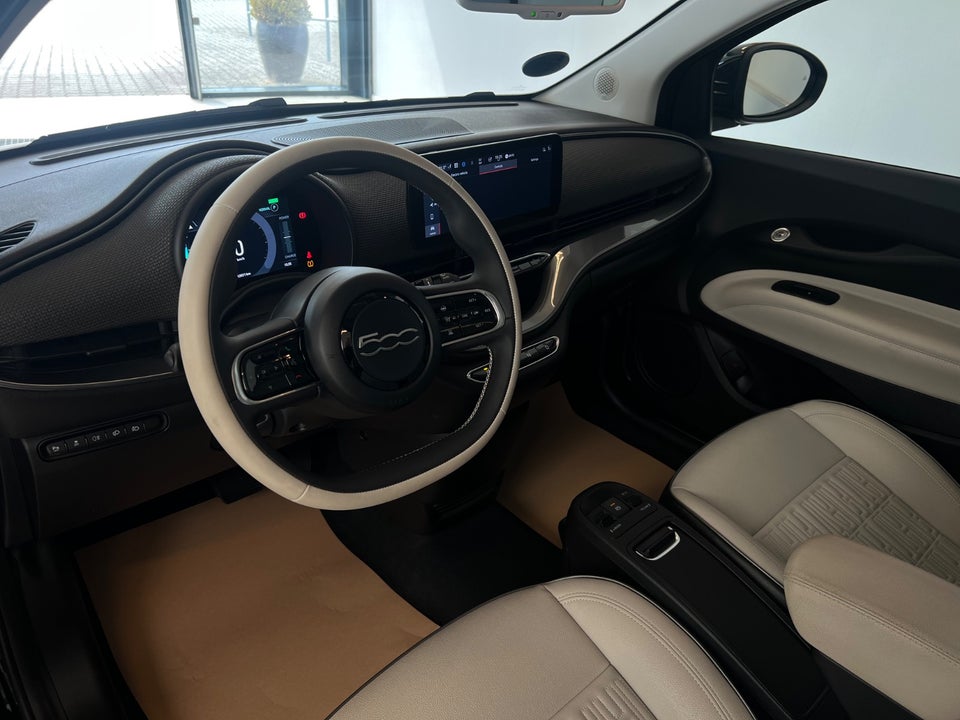 Fiat 500e 42 la Prima 3d