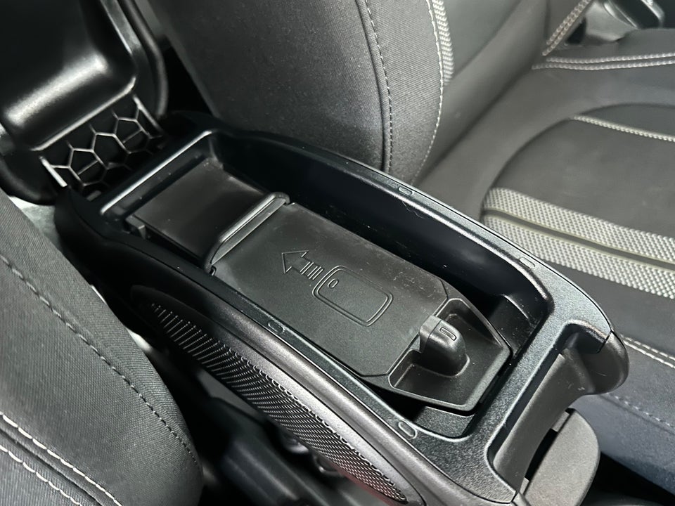 MINI Cooper SE Essential 3d