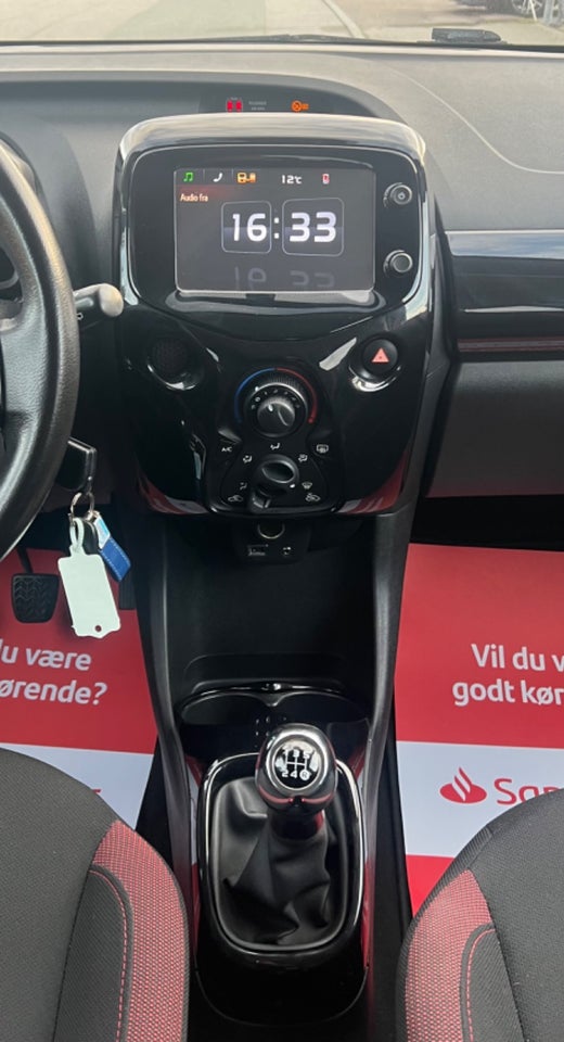 Toyota Aygo 1,0 VVT-i x-play 5d