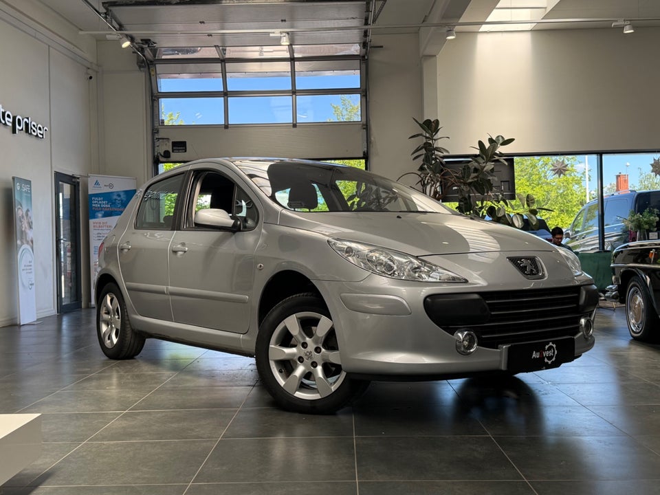 Peugeot 307 1,6 HDi 109 Creative 5d
