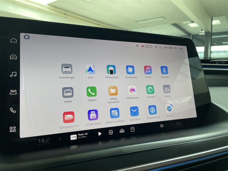 Xpeng P7 Performance 4d