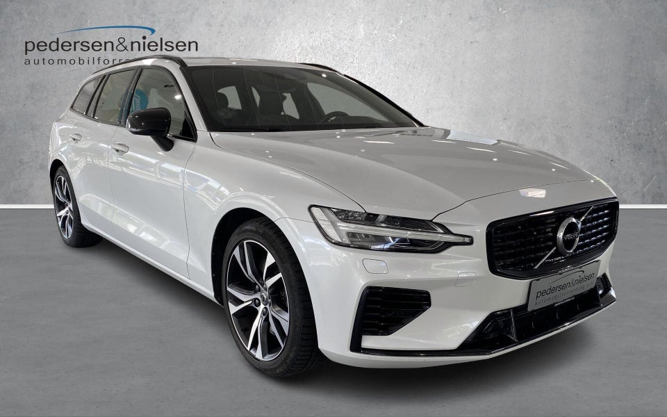 Volvo V60 2,0 T8 ReCharge R-Design aut. AWD 5d