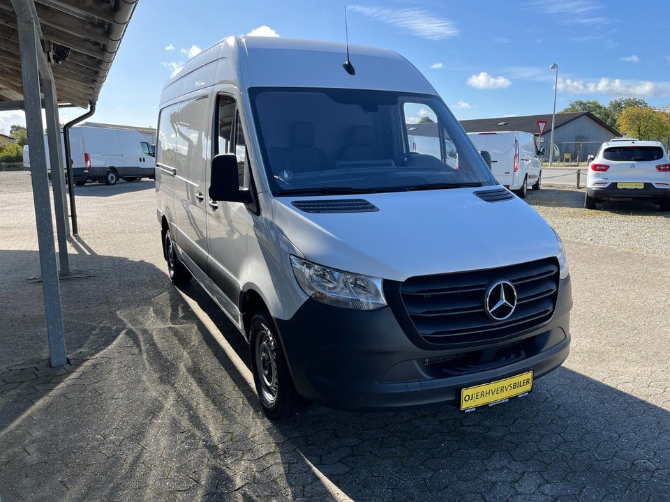 Mercedes Sprinter 317 2,0 CDi A2 Kassevogn aut. RWD