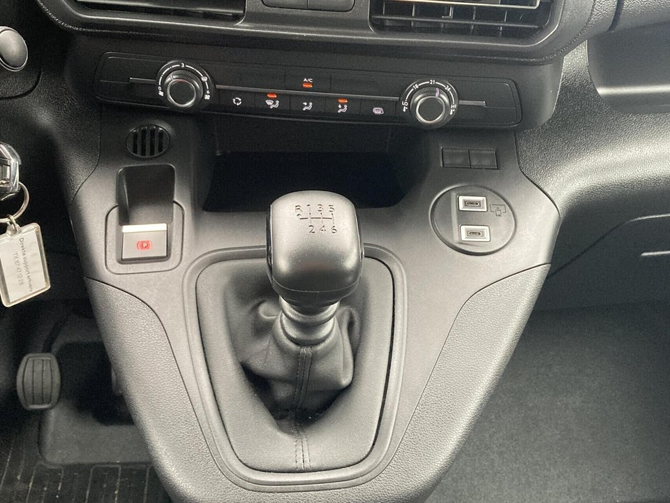 Toyota ProAce City 1,2 T 110 Medium Comfort 5d