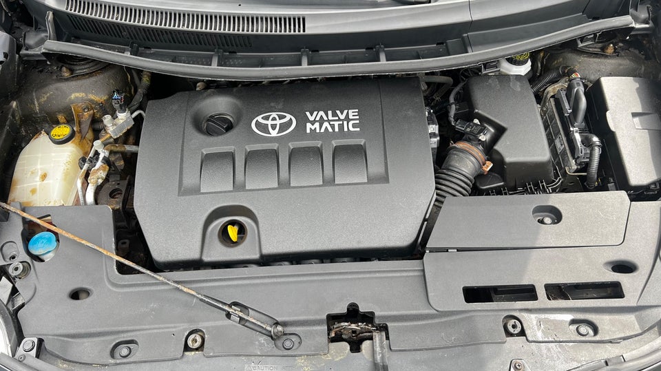 Toyota Auris 1,6 TX 5d