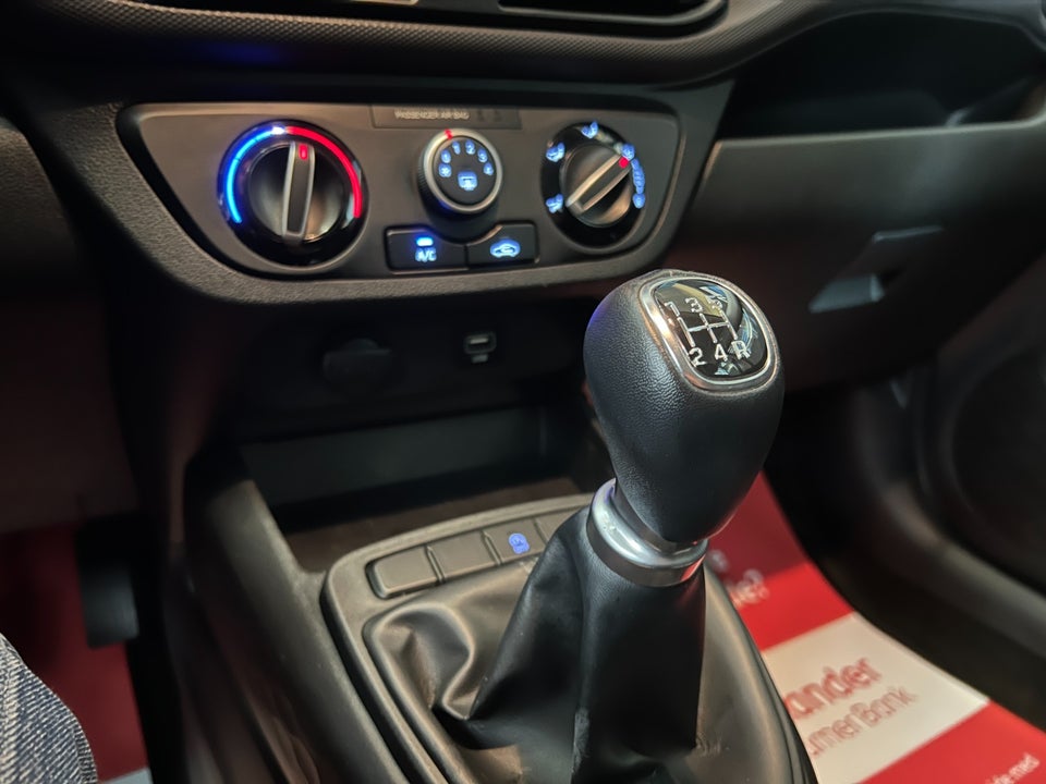 Hyundai i10 1,0 MPi Essential 5d