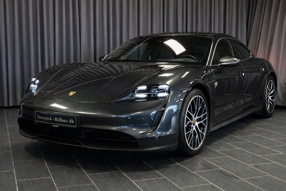 Porsche Taycan Performance+ 4d
