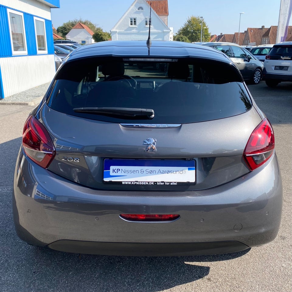 Peugeot 208 1,5 BlueHDi 100 Infinity Sky 5d