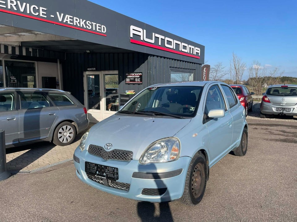 Toyota Yaris 1,0 Terra 5d