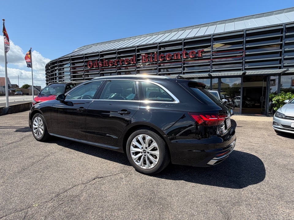 Audi A4 40 TFSi Prestige plus Avant S-tr. 5d