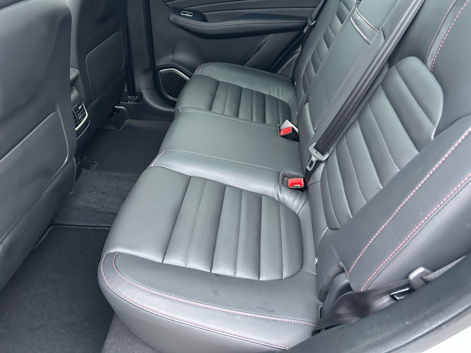 MG EHS 1,5 PHEV Luxury 5d