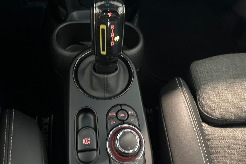 MINI Cooper SE Classic Trim 3d