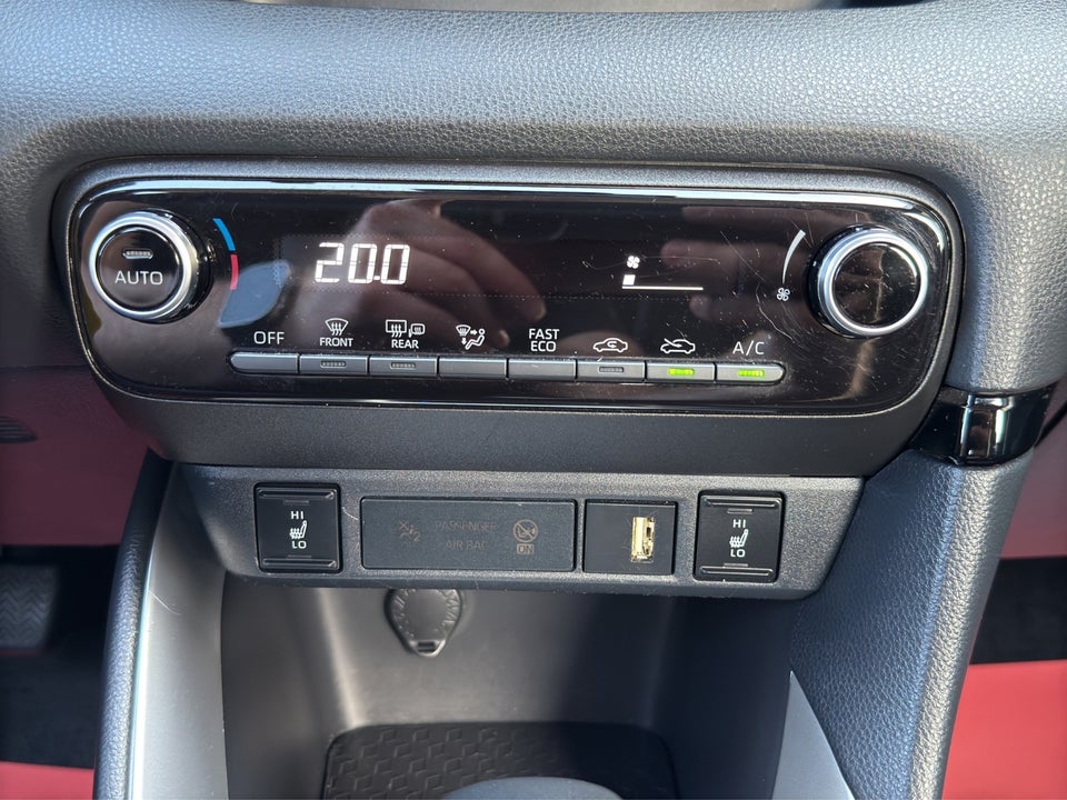 Mazda 2 1,5 Hybrid Pure CVT 5d