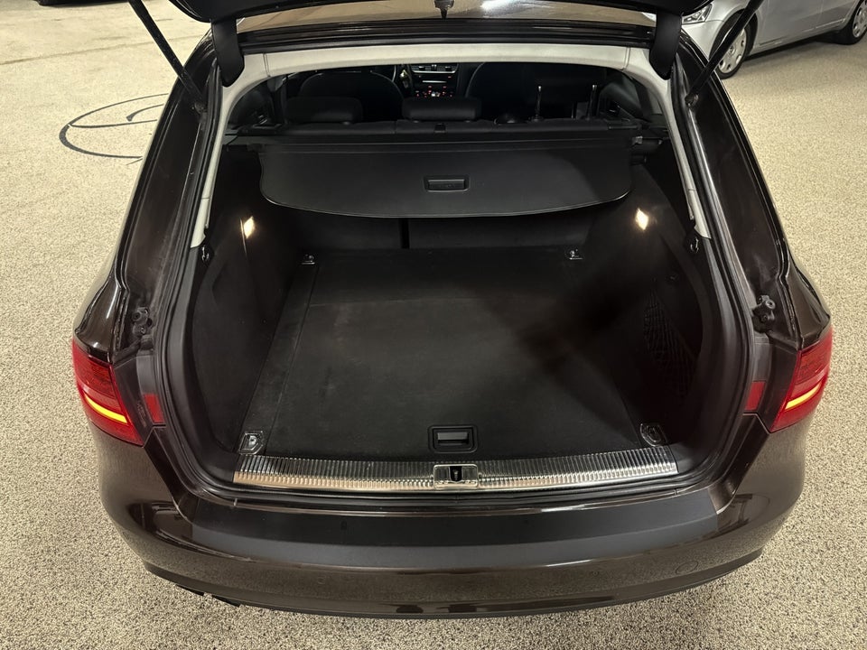 Audi A4 2,0 TDi 143 Avant 5d