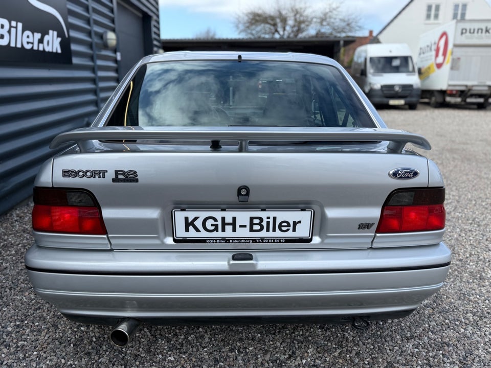 Ford Escort 2,0 RS2000 3d