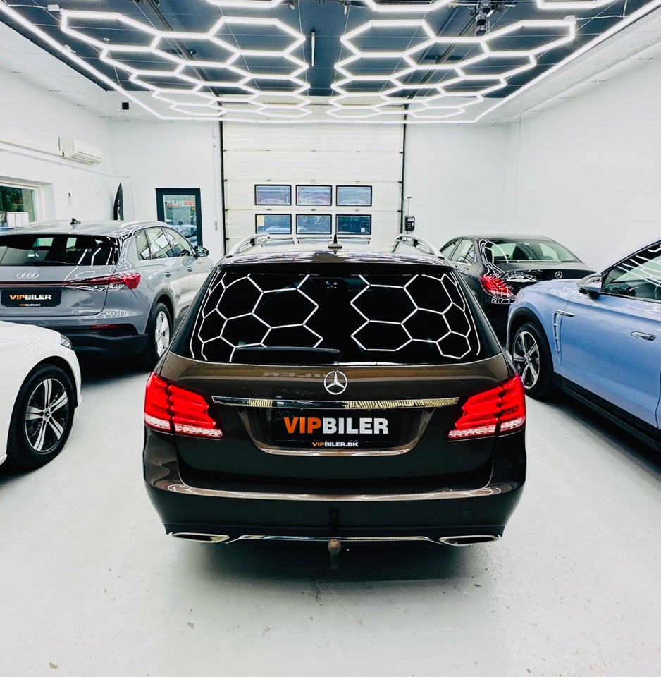 Mercedes E220 2,2 BlueTEC Avantgarde stc. 5d