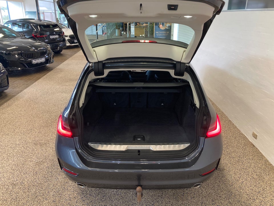 BMW 330e 2,0 Touring Sport Line aut. 5d