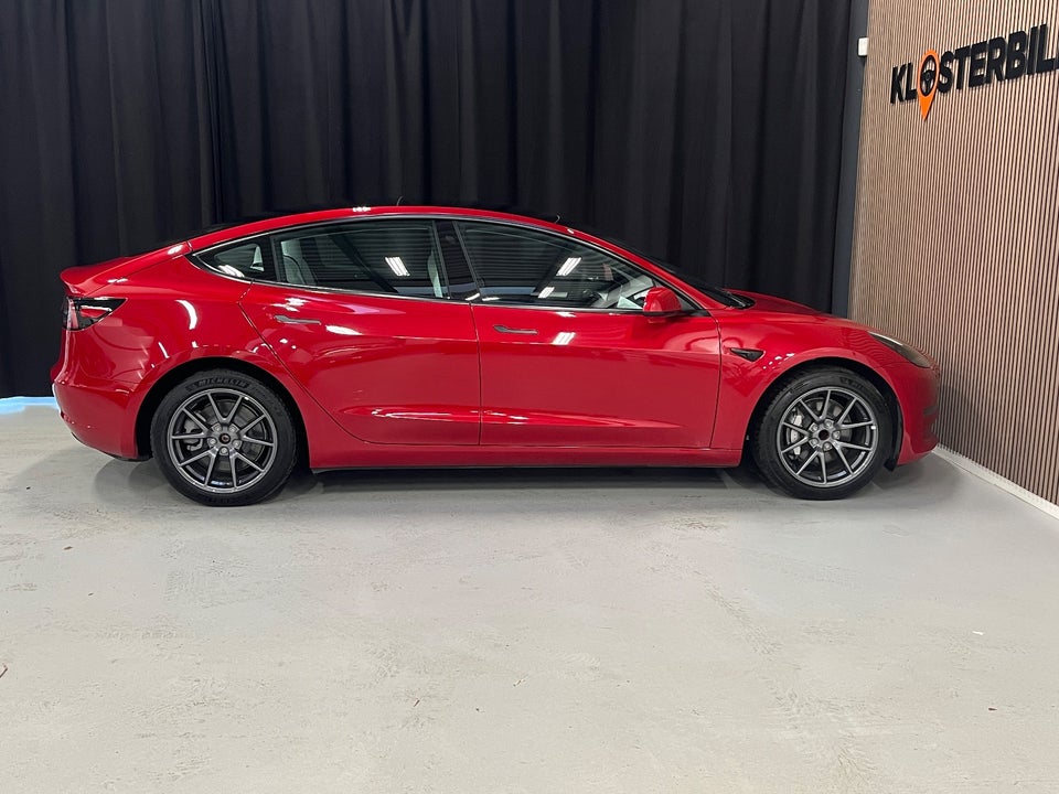Tesla Model 3 RWD 4d