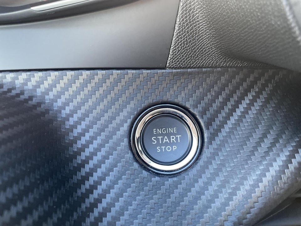 Peugeot 208 1,2 PureTech 100 Evolution EAT8 5d