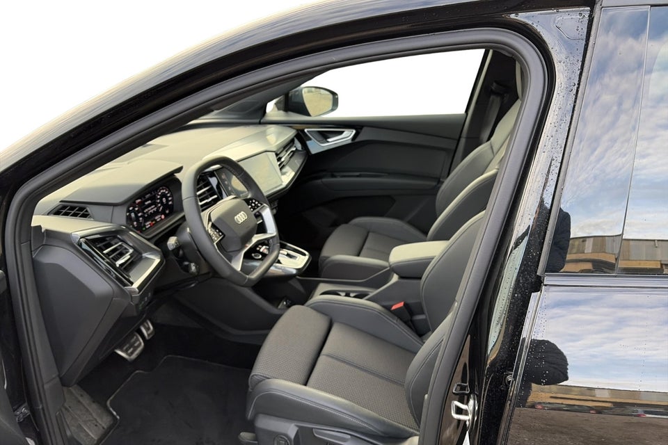 Audi Q4 e-tron 45 S-line Edition 5d