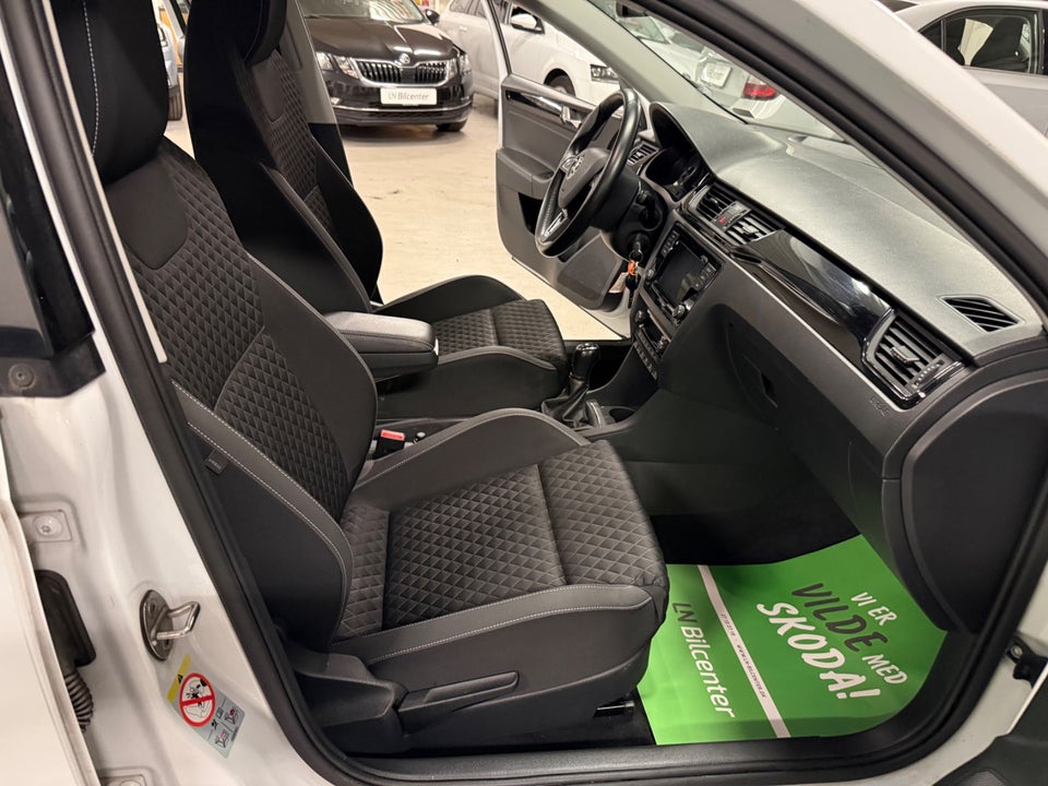Skoda Rapid 1,0 TSi 110 Ambition Spaceback 5d