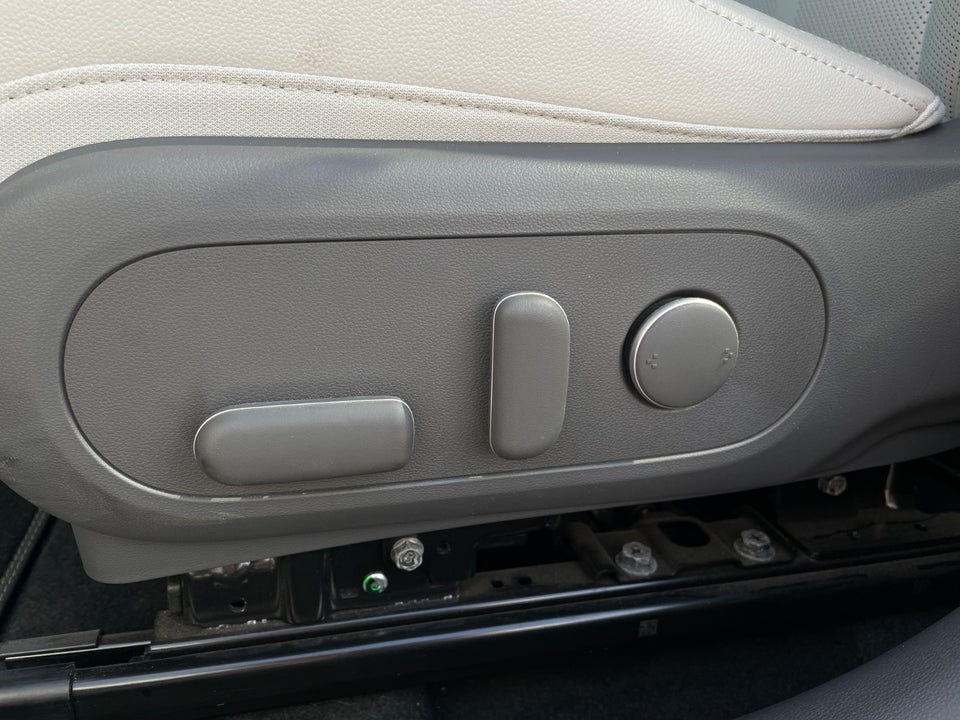 Hyundai Kona 65 EV Ultimate 5d