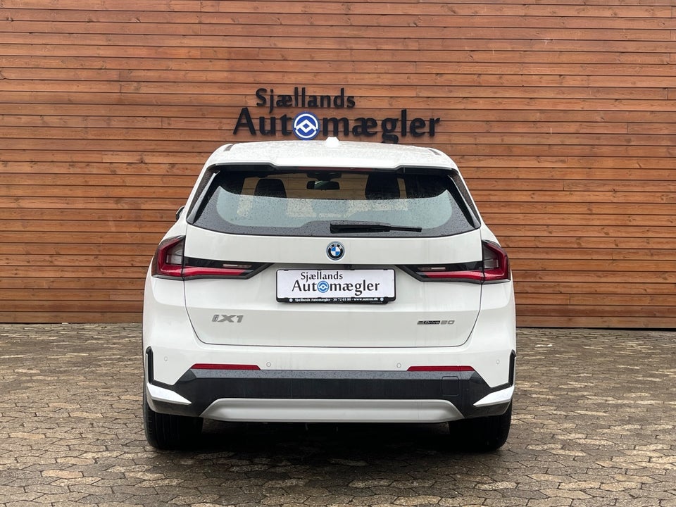 BMW iX1 eDrive20 X-Line 5d