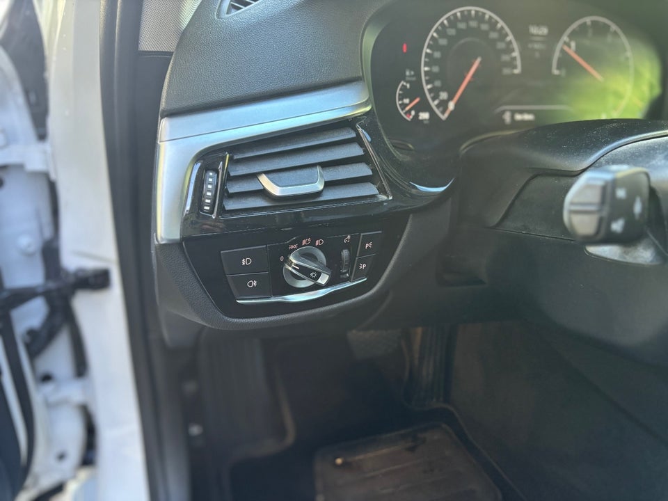 BMW 520d 2,0 Connected aut. 4d