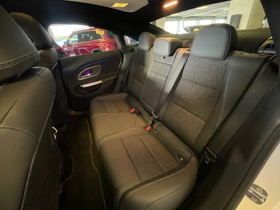 Mercedes CLA250+ electric Progressive Premium 4d