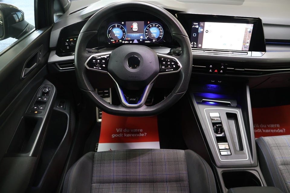 VW Golf VIII 1,4 GTE DSG 5d