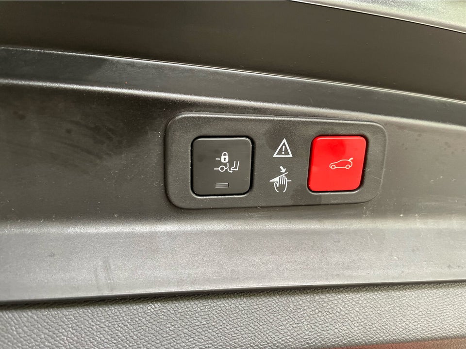 Peugeot 5008 1,5 BlueHDi 130 Allure Pack EAT8 7prs 5d