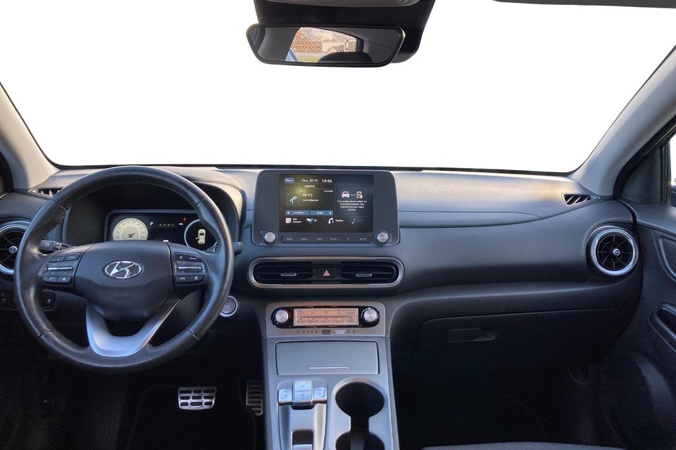 Hyundai Kona 64 EV Essential 5d
