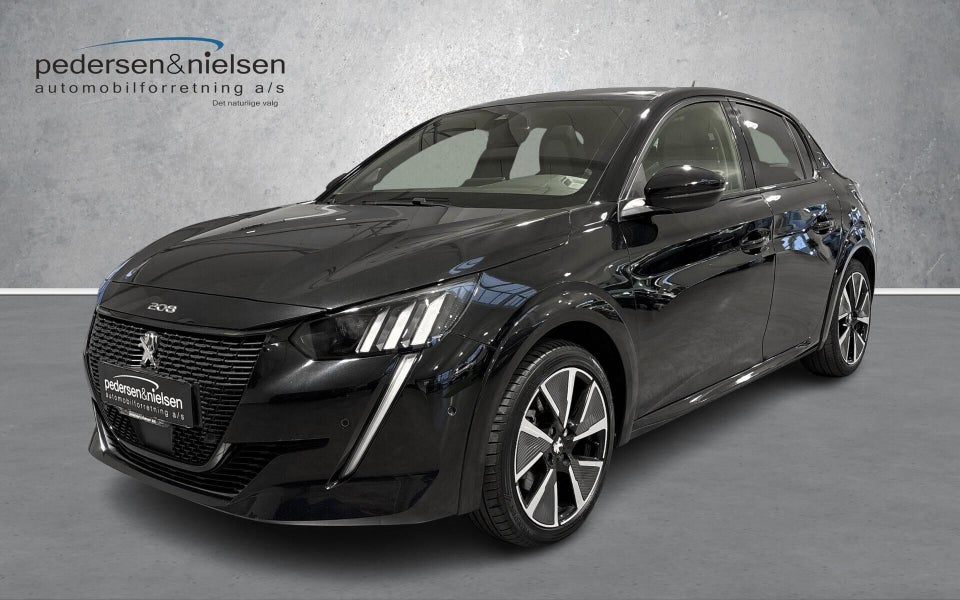 Peugeot e-208 50 GT 5d