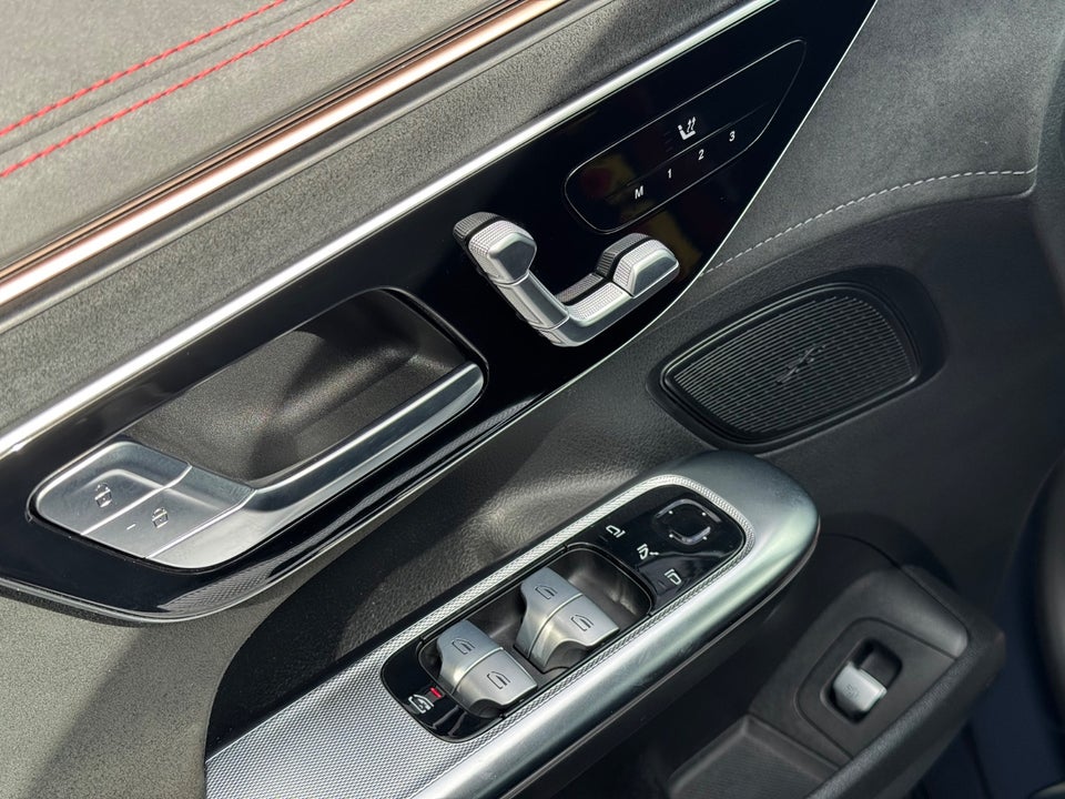 Mercedes EQE300 AMG Line 4d