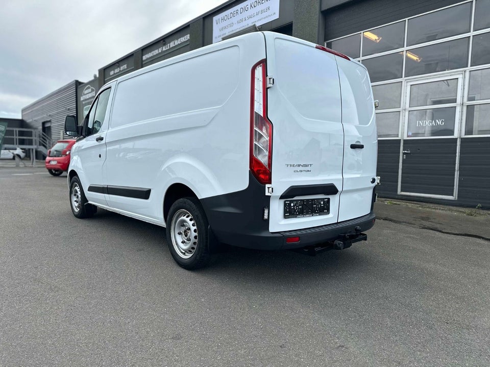 Ford Transit Custom 310L 2,2 TDCi 155 Limited Van 5d