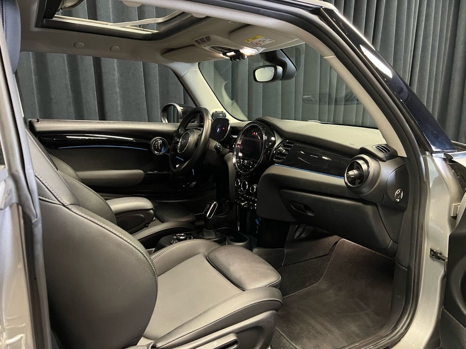 MINI Cooper SE Edition Premium Plus 3d