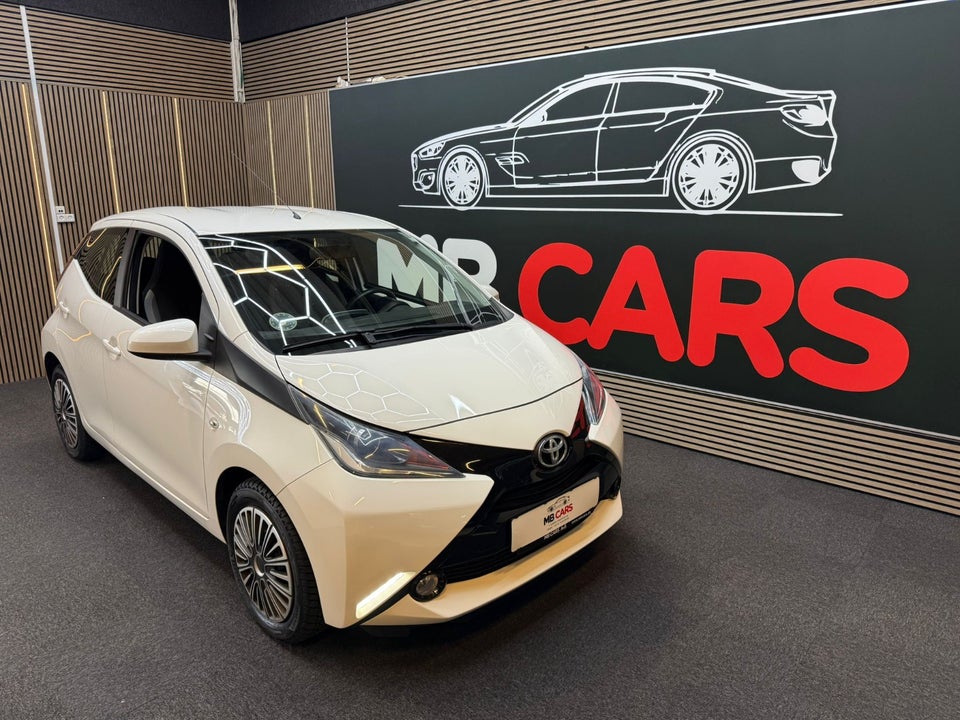 Toyota Aygo 1,0 VVT-i x-touch 5d