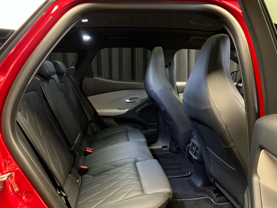 Ford Explorer 77 Premium Extended Range 5d