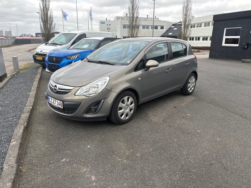 Opel Corsa 1,2 16V Cosmo 5d