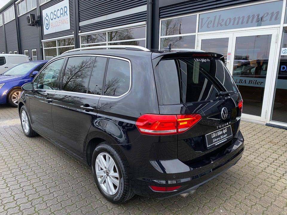 VW Touran 2,0 TDi 150 Highline+ DSG Van 5d