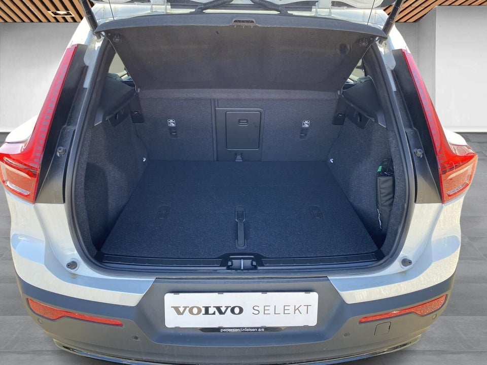 Volvo EX40 Extended Range Plus 5d