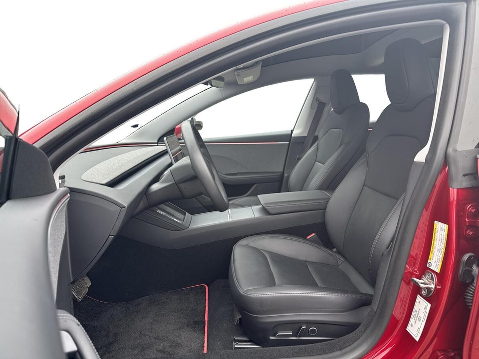 Tesla Model 3 RWD 4d