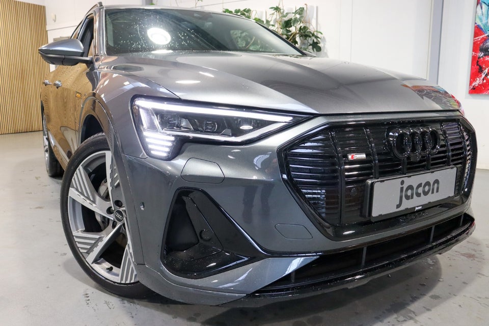 Audi e-tron 55 S-line quattro 5d